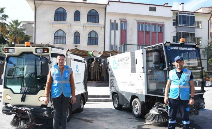 Büyükşehir’den şehrin dört bir yanında temizlik seferberliği