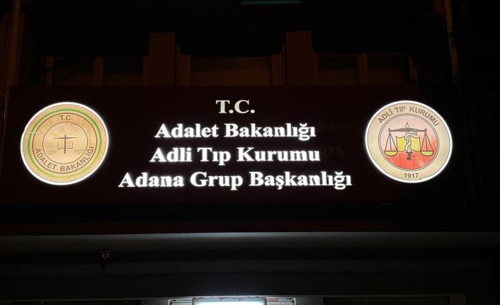 Cadde ortasında bıçaklı kavga: 1 ölü