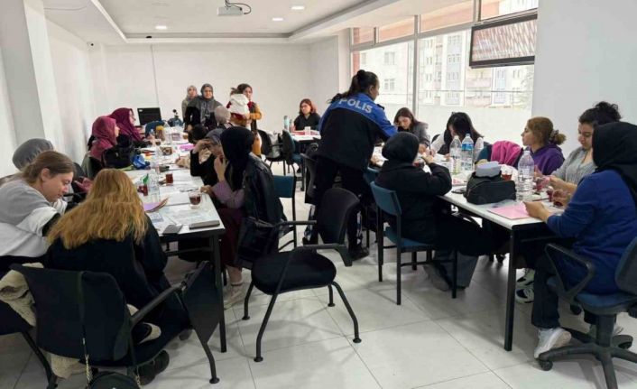 Çankırı’da kadınlara KADES ve UYUMA bilgilendirmesi