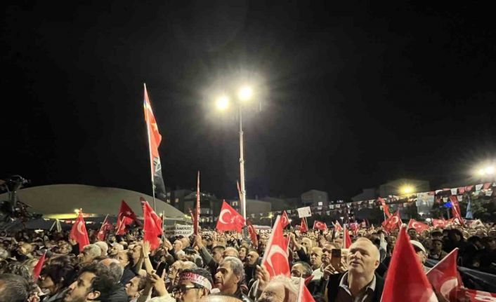 CHP Genel Başkanı Özel, Küçükçekmece’deki mitingde konuştu