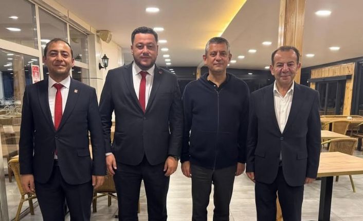 CHP Genel Başkanı Özel’den güven tazeleyen il başkanına tebrik