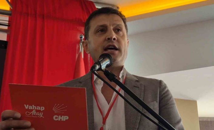 CHP Tekirdağ İl Kongresi’nde büyük kriz: "Kovun beni" diyerek salonu terk etti