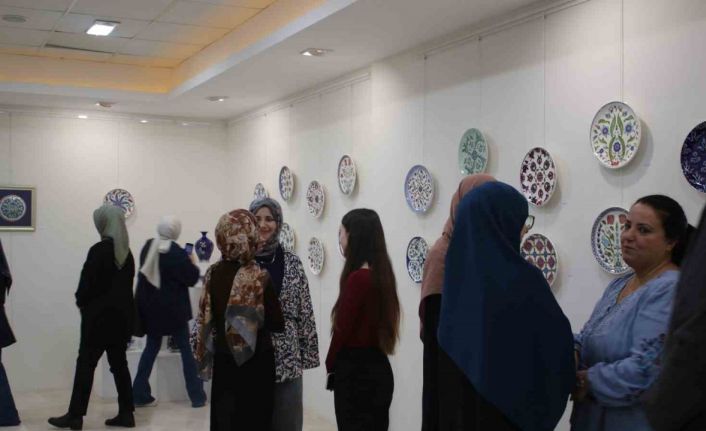 Çini Sanatı SAÜ’de sergilendi