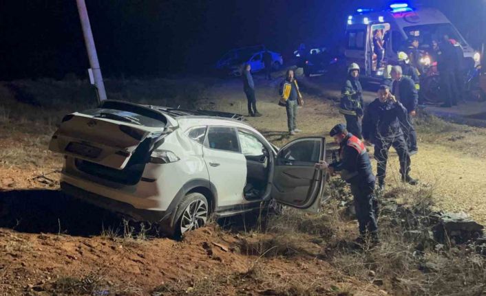 Çocuk sürücünün kullandığı otomobil şarampole uçtu: 1 ölü, 4 yaralı