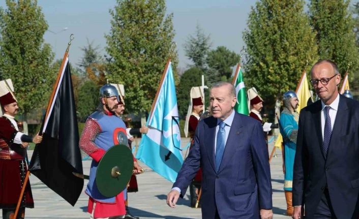 Cumhurbaşkanı Erdoğan, Almanya Başbakanı Merz’i resmi törenle karşıladı