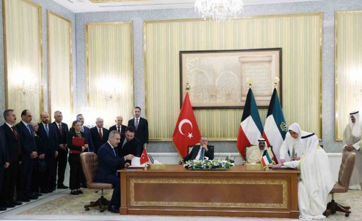 Cumhurbaşkanı Erdoğan, Kuveyt’te imza törenine katıldı