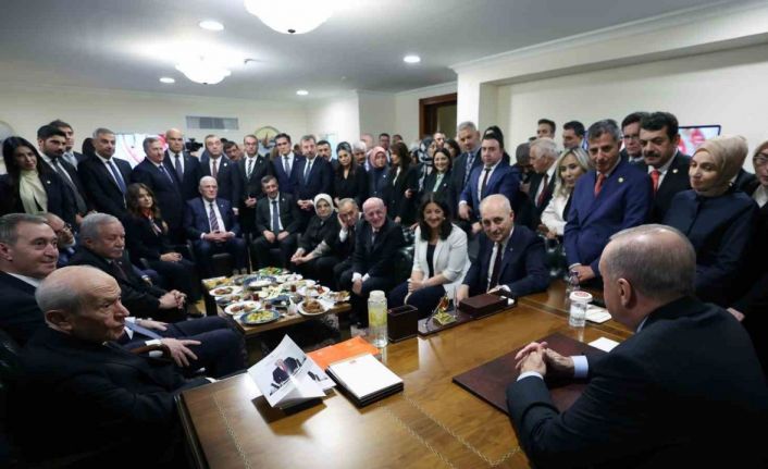 Cumhurbaşkanı Erdoğan, TBMM’de siyasi parti genel başkanları ile görüştü