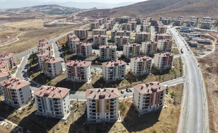 Cumhurbaşkanı Erdoğan TOKİ eliyle kiralık konut kampanyasını açıklamıştı: En güzel örneği Elazığ