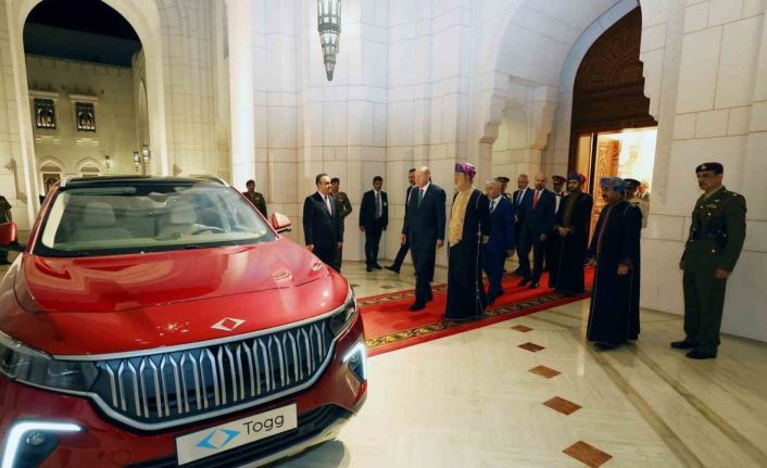 Cumhurbaşkanı Erdoğan’dan Umman Sultanı El Said’e Togg hediyesi