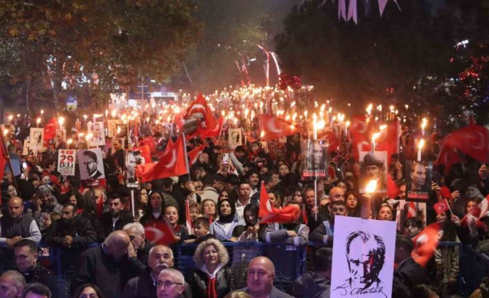 Cumhuriyetin 102’nci yılı Ataşehir’de coşkuyla kutlandı