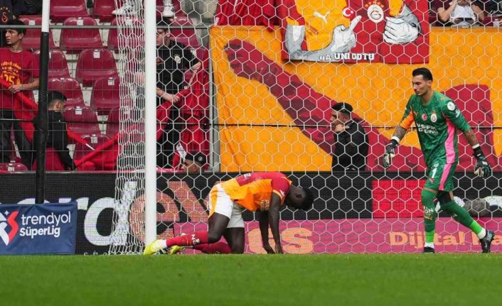 Davinson Sanchez cezalı duruma düştü