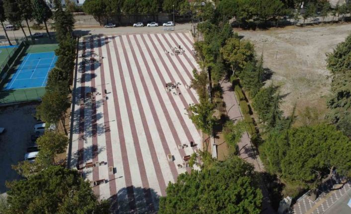 Demirci’de eski milletvekiline vefa