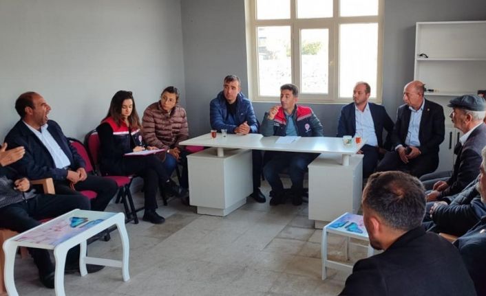 Digor’da çiftçilere yönelik eğitimler sürüyor