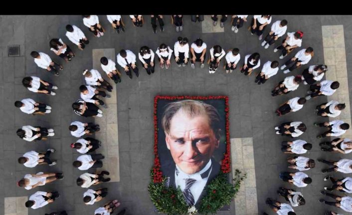 Diyarbakır’da Cumhuriyet 102 çiçekle filizlendi