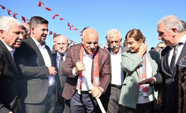 Diyarbakır’da "Kral Yolu Yürüyüşü, Bağ Bozumu ve Nar Festivali’’