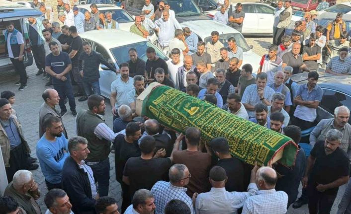 Diyarbakır’daki kuyu faciasında hayatını kaybeden 4 kişi defnedildi