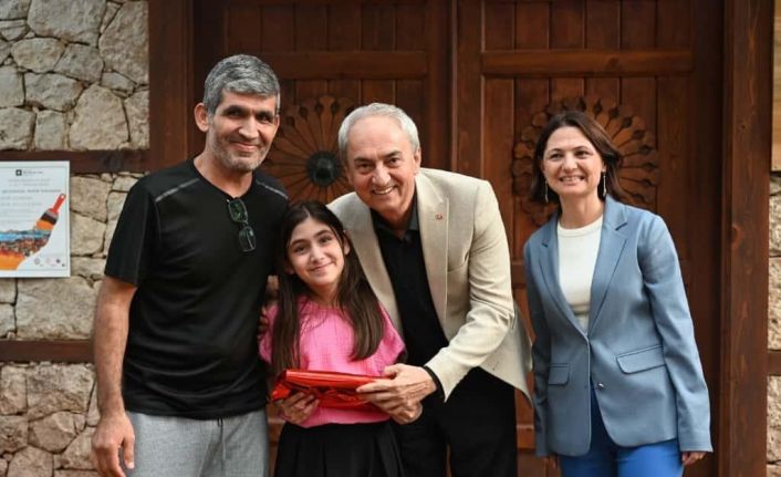 Dokumapark’ta çocukların gelecek şehir hayalleri tuvallere yansıdı