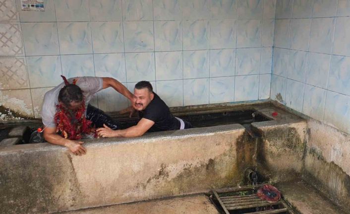 Düğüne geç kalana sulu ceza