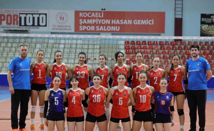 Düzce Kadın Voleybol takımı ilk galibiyetini aldı