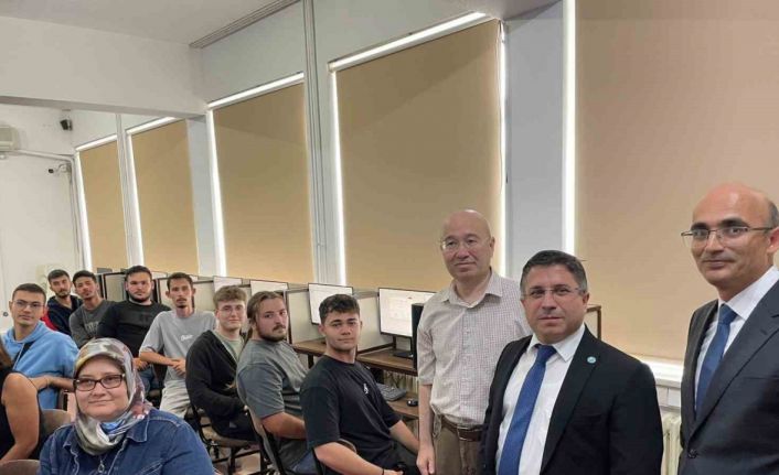 Edremit Meslek Yüksekokulu’nda "Efe Berk Sakin Bilgisayar Laboratuvarı" açıldı