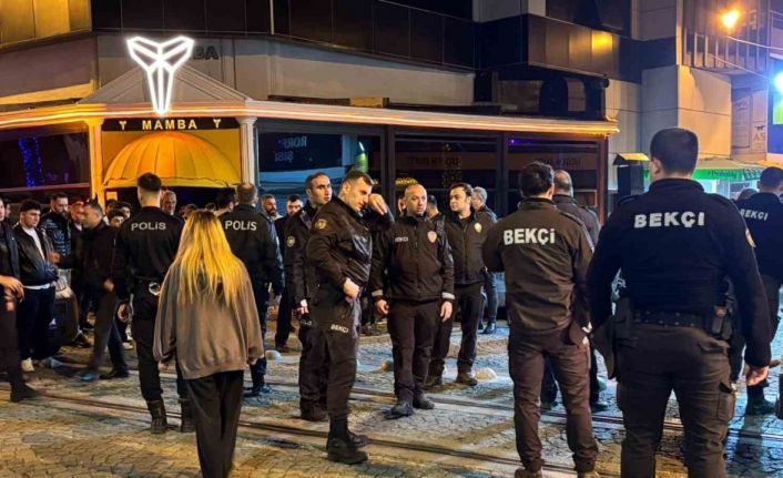 Eğlence mekanındaki kavga kanlı bitti: 2 yaralı