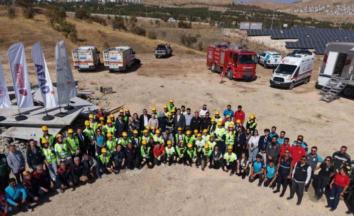 Elazığ’da afet tatbikatı: Palu’da deprem senaryosu canlandırıldı
