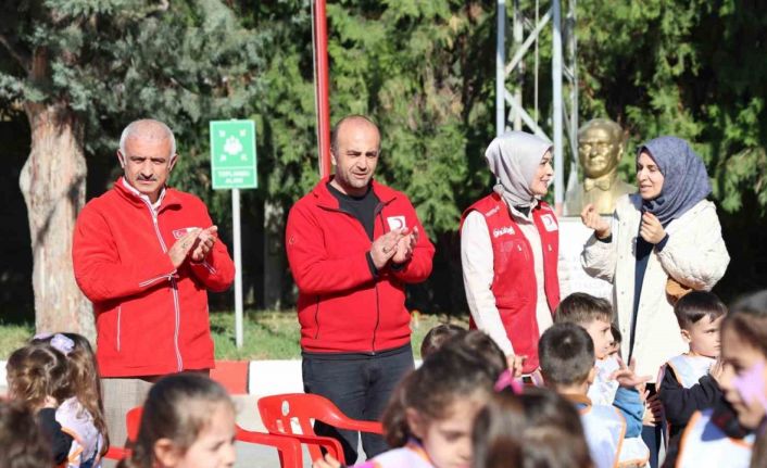 Elazığ’da Kızılay haftası coşkusu: 100’ün üzerinde okul ziyaret edilecek