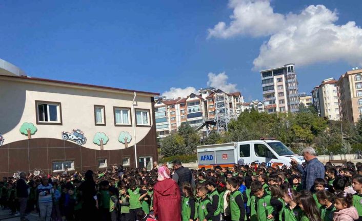 Elazığ’da öğrencilere afet farkındalık eğitimi