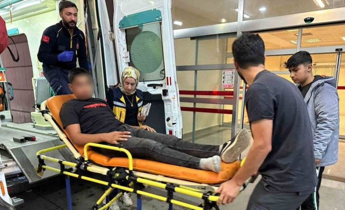 Elektrikli bisiklet ile motosiklet çarpıştı: 1 yaralı