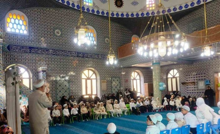 Emet’te 4-6 yaş Kur’an kursları için "Bed-i Besmele" programı düzenlendi
