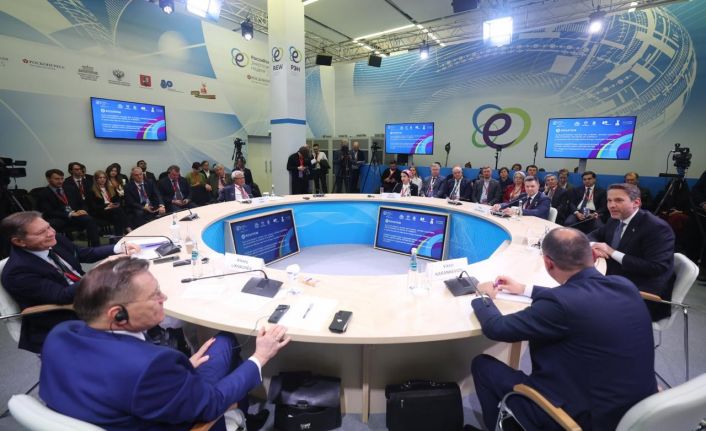 Enerji ve Tabii Kaynaklar Bakanı Bayraktar: "(Akkuyu Nükleer Güç Santrali) Yerlileşme oranı yüzde 50’nin üzerine çıktı"