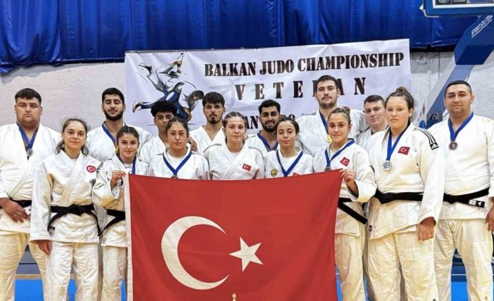 Enes Pınar bir ayda iki kez Balkanları fethetti