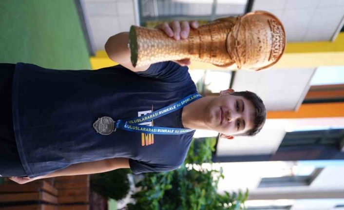 Erdem Koleji Öğrencisi Özduman’dan uluslararası şampiyonluk gururu