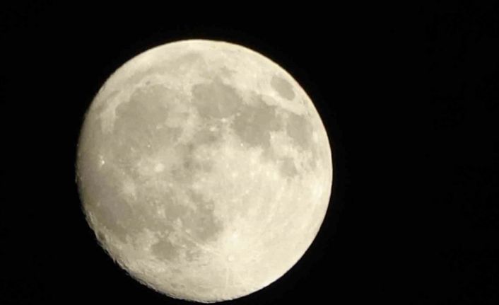 Erek Dağı dolunayda görsel şölen oluşturdu