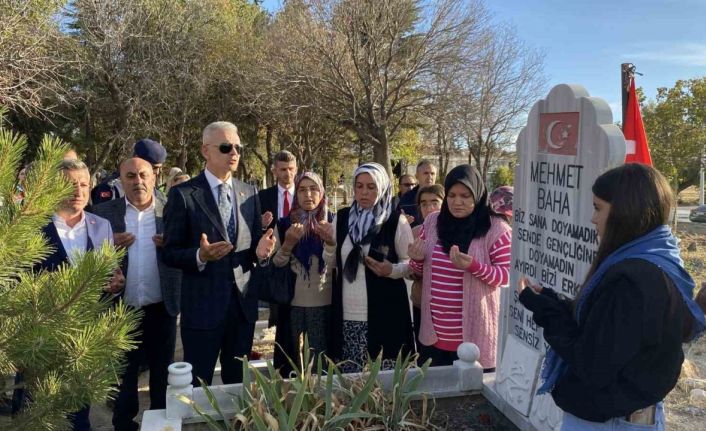 Ermenek’teki maden faciasında hayatını kaybeden işçiler mezarları başında anıldı
