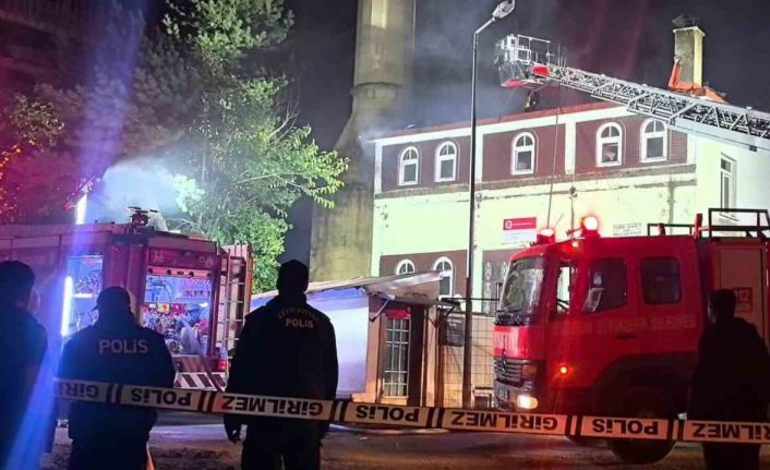 Erzurum’da Cami yangını korkuttu