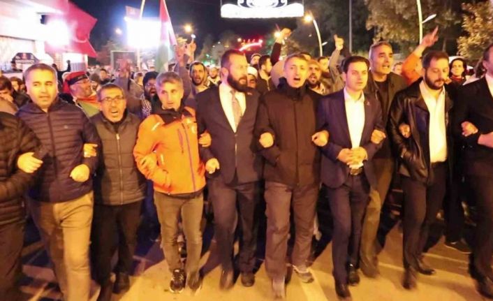 Erzurum’da İsrail’in Küresel Sumud Filosu’na saldırısı protesto edildi