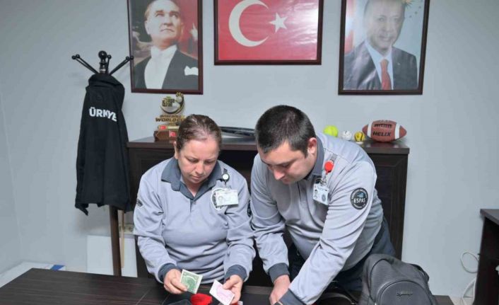 Esenyurt’ta güvenlik görevlisinden örnek davranış