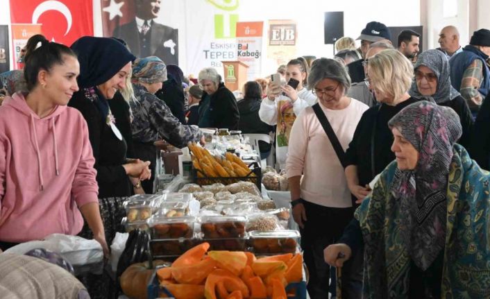 Eskişehir’de 3. Kızılinler Bal Kabağı Panayırı büyük coşkuyla gerçekleştirildi