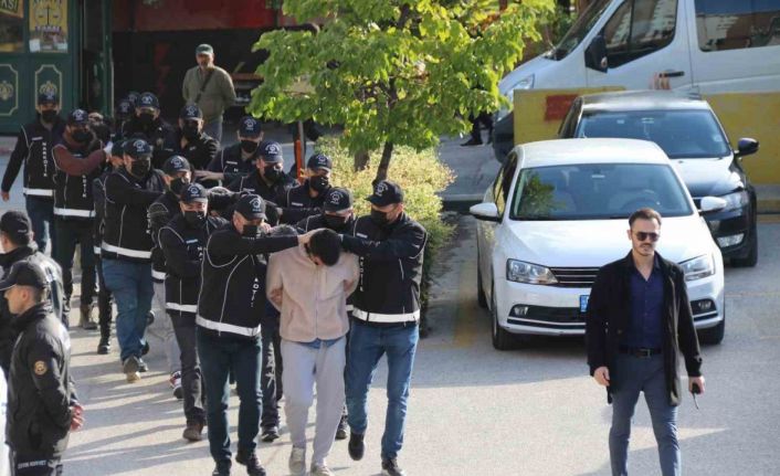 Eskişehir’de eş zamanlı uyuşturucu operasyonu: 8 kişi tutuklandı