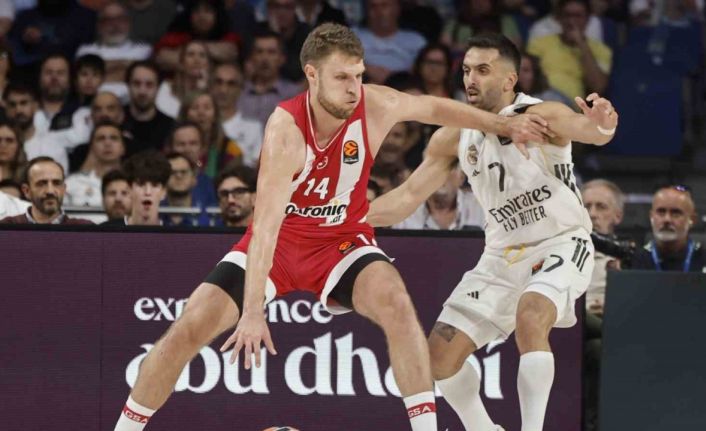 Euroleague’de 3. haftanın MVP’si Sasha Vezenkov oldu