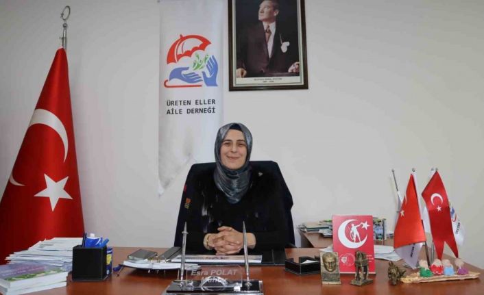 "Evinde otur" dediler, o mahallesine hizmet etmeyi seçti