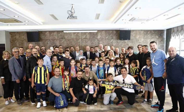 Fenerbahçe, gittiği deplasmanlardaki okullara kırtasiye malzemesi desteği verecek