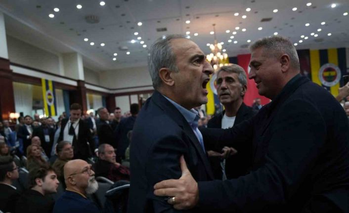 Fenerbahçe Yüksek Divan Kurulu Toplantısı’nda gerginlik