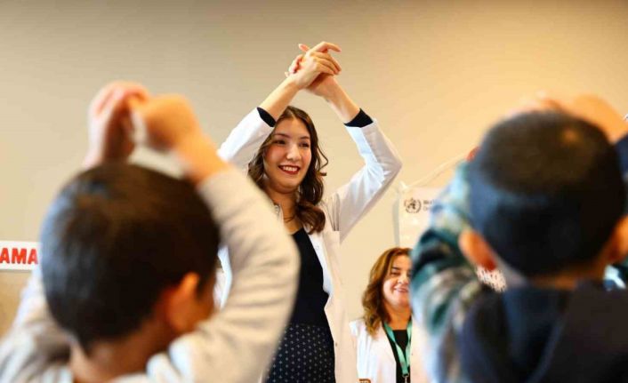 Fethi Sekin Şehir Hastanesi’nde ’Dünya El Yıkama Günü’ etkinliği düzenlendi