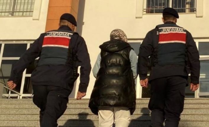 FETÖ üyeliğinden aranan kadın, jandarma tarafından yakalandı