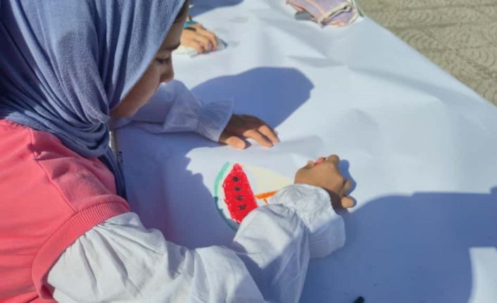 ’Filistinli Çocuklar İçin Çiz’ etkinliği