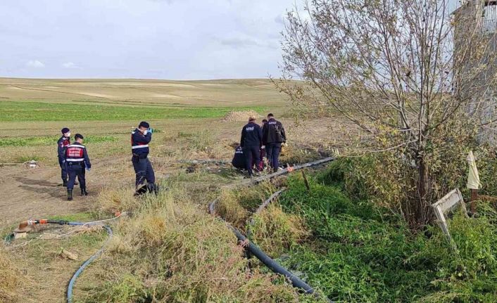 Fosseptik çukuruna düşen 2 kişi öldü