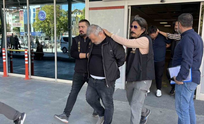 Galericiyi öldüren baba oğul adliyeye sevk edildi