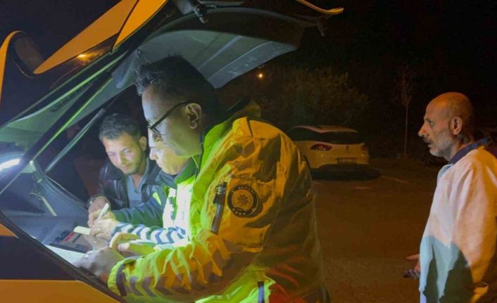 Gazeteciye tepki gösteren alkollü sürücüye baba azarı